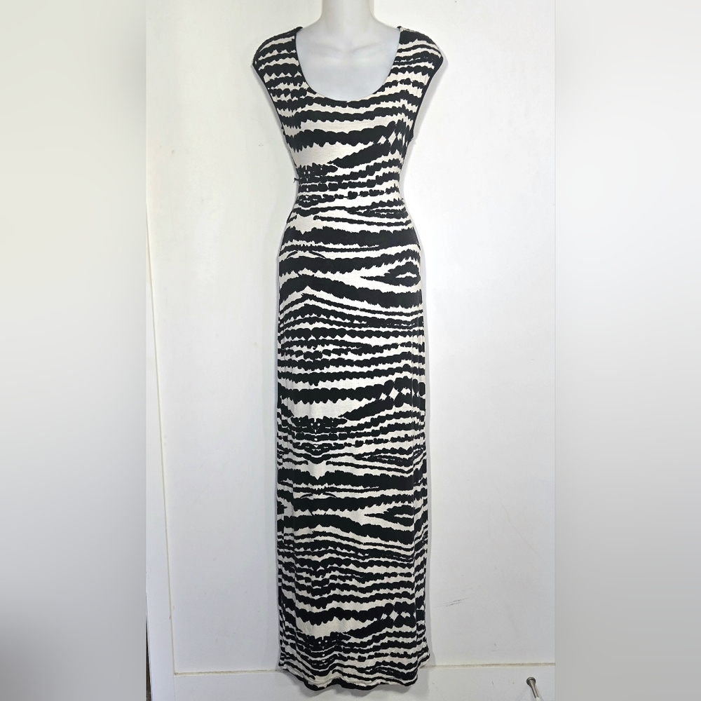 Black and White Patterned Long Maxi Dress With Crochet Back